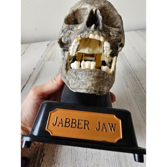 Vintage paper magic jabber‎ jaw AS IS skeleton Halloween decor statue prop - Picture 7 of 7